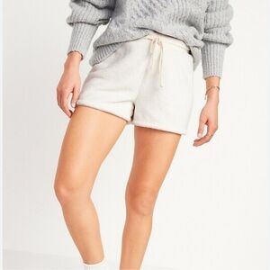Old Navy White Cozy Faux-Fur Sherpa Lounge Shorts 3-inch Inseam Size L